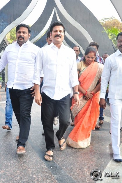 NTR-Family-Visit-to-NTR-Ghat-2016